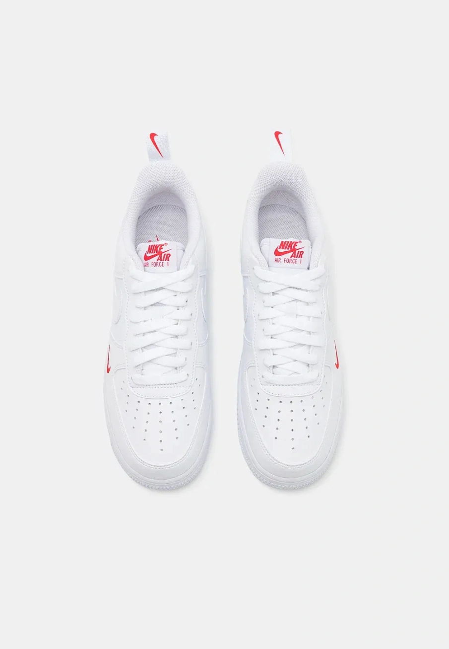 Фото № 4 с приближением к товару «‎AIR FORCE 1 07»