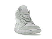 Фото № 2 с приближением к товару «‎Jordan 1 Mid Spruce Aura »