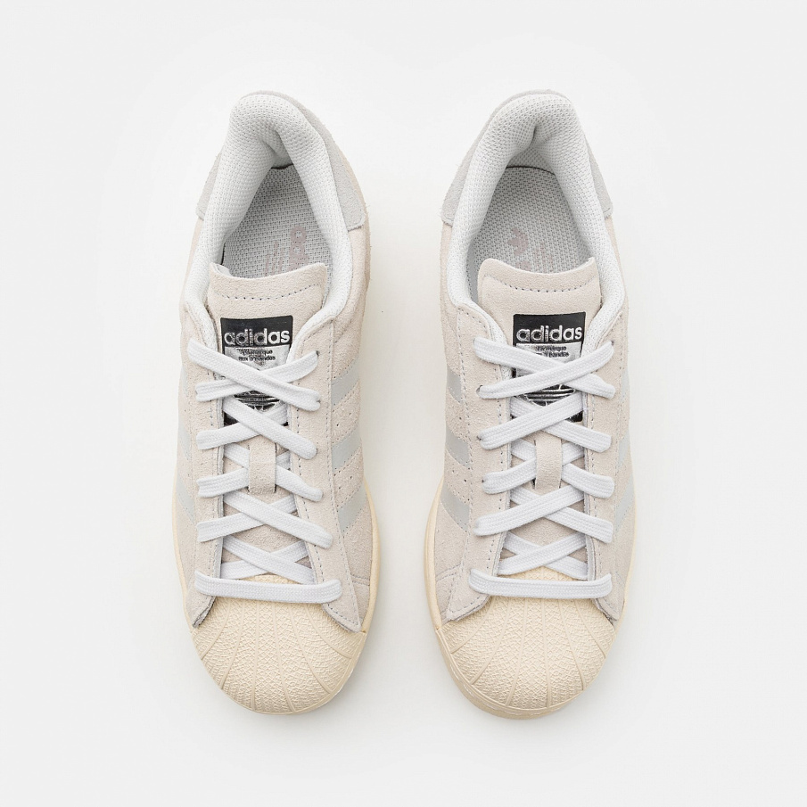 Фото № 4 с приближением к товару «‎Adidas Superstar »