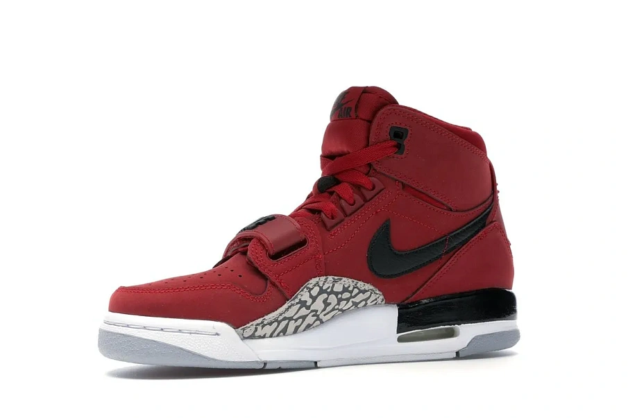 Фото № 2 с приближением к товару «‎Jordan Legacy 312 Toro »