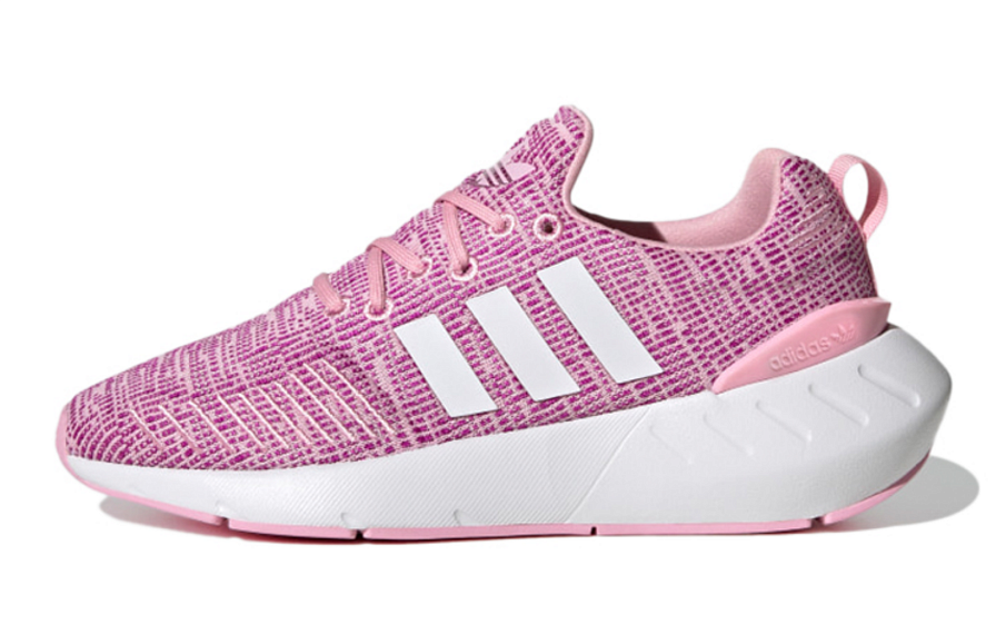 Фото № 1 с приближением к товару «‎adidas originals Swift Run 22 J Running Shoes»
