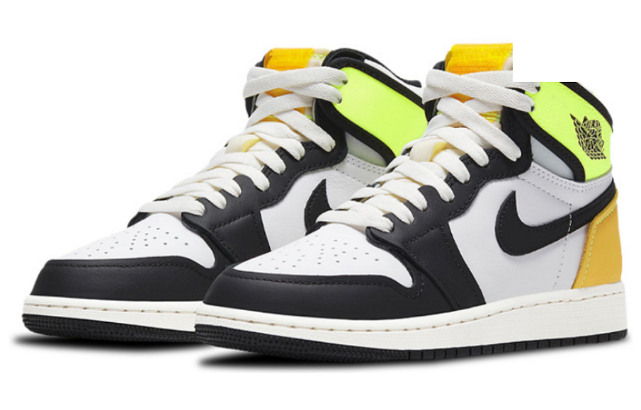 Фото № 3 с приближением к товару «‎Nike Air Jordan 1 High OG Retro Volt Gold»