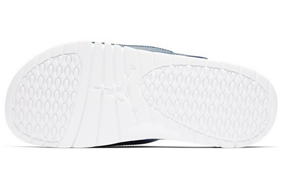 Фото № 4 с приближением к товару «‎Nike Air Jordan Hydro 11 Retro White Navy»
