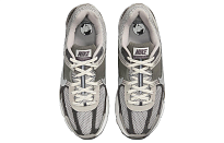 Фото № 4 с приближением к товару «‎ Nike Air Zoom Vomero 5 Running shoes»