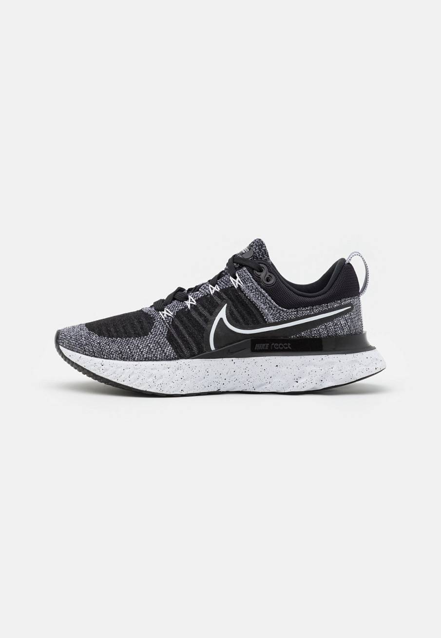 Фото № 1 с приближением к товару «‎Nike Do»