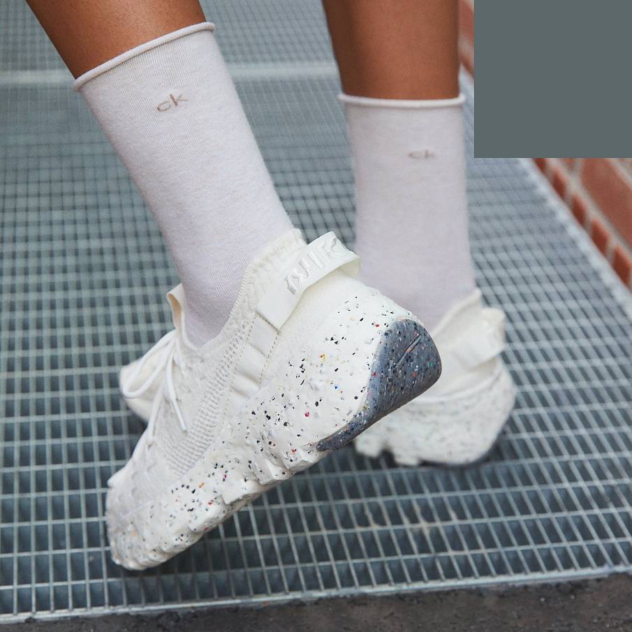 Фото № 5 с приближением к товару «‎Nike Space Hippie »