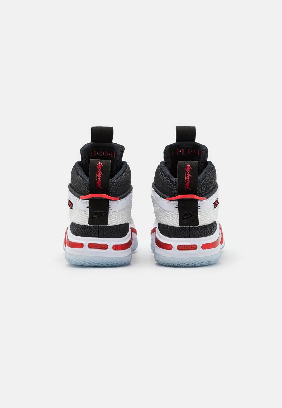 Фото № 3 с приближением к товару «‎Air Jordan Xxxvi »