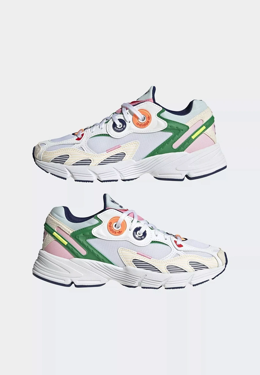 Фото № 1 с приближением к товару «‎Кроссовки Adidas SPAD111A211-A11-N»