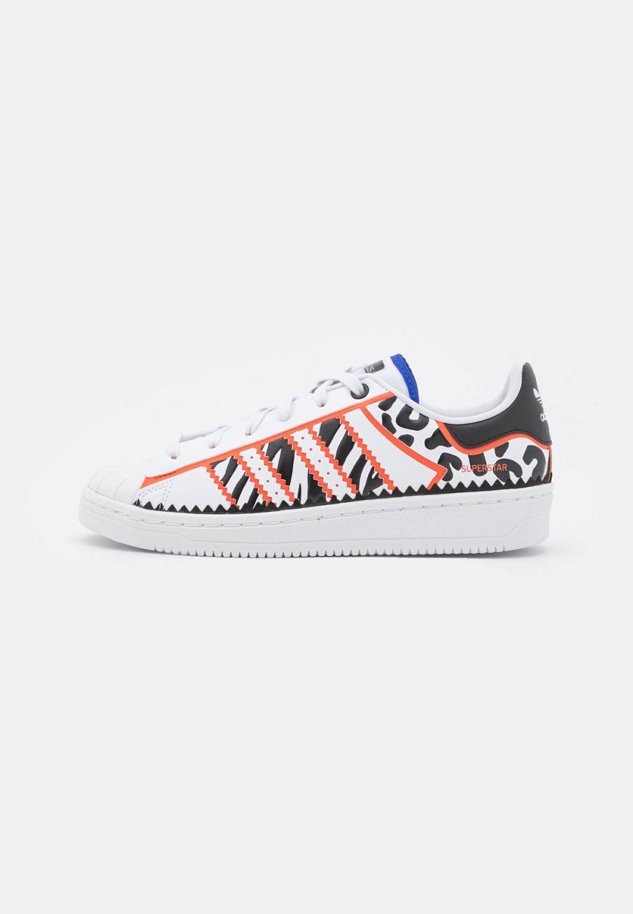 Фото № 1 с приближением к товару «‎Adidas Superstar OT Tech »