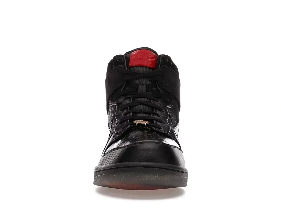 Фото № 2 с приближением к товару «‎Nike Dunk High»