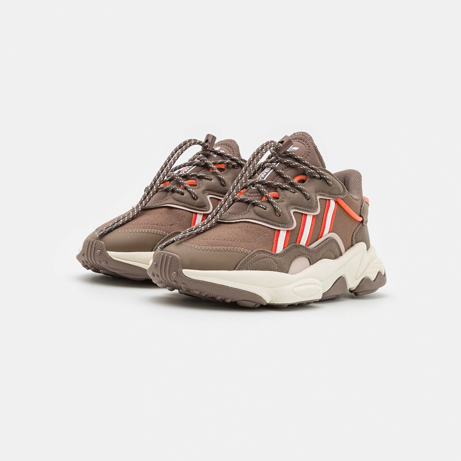 Фото № 2 с приближением к товару «‎Adidas Ozweego »