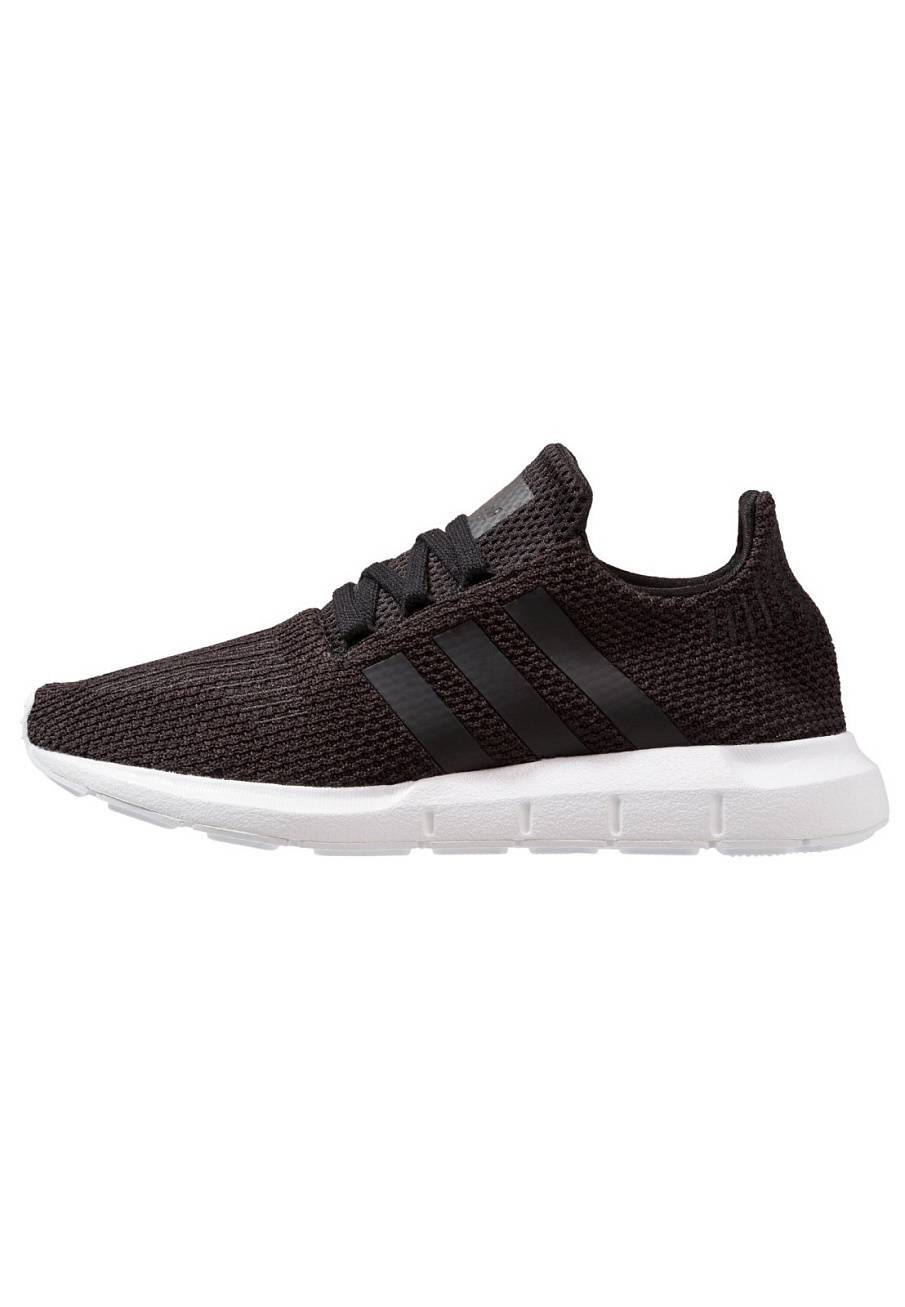 Фото № 1 с приближением к товару «‎Adidas Swift »