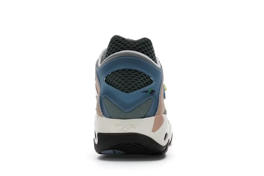 Фото № 4 с приближением к товару «‎Reebok Pump Court»