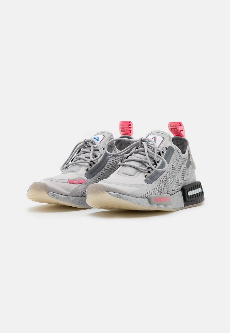 Фото № 3 с приближением к товару «‎Adidas Nmd_r1 Speedlines Boost Shoes »