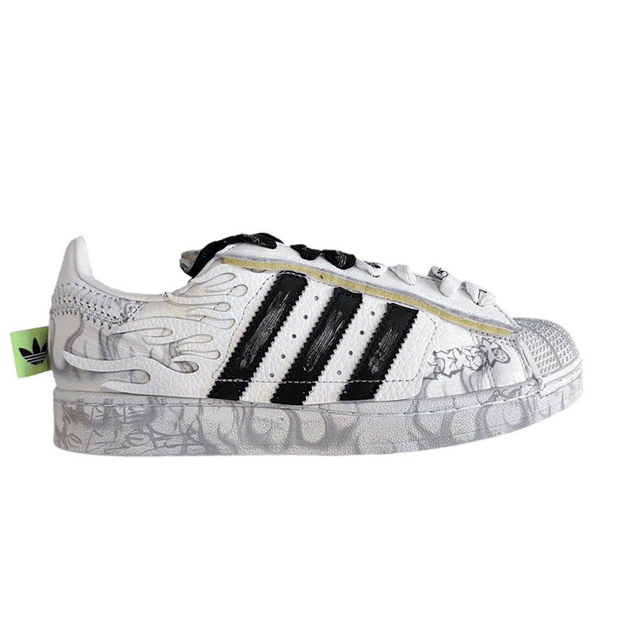 Фото № 1 с приближением к товару «‎Hellstar x adidas Superstar 2 White Flame»