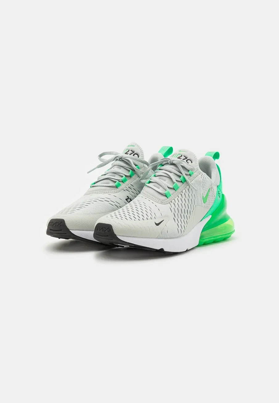 Фото № 2 с приближением к товару «‎AIR MAX 270»