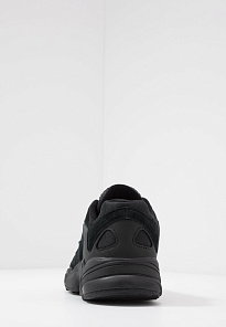 Фото № 5 с приближением к товару «‎Adidas Yung-1 Torsion System Shoes »