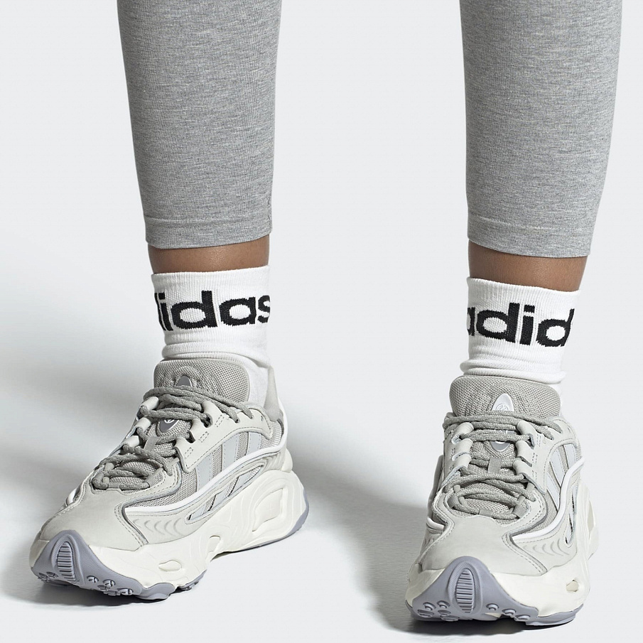 Фото № 1 с приближением к товару «‎Adidas Oznova OZ »