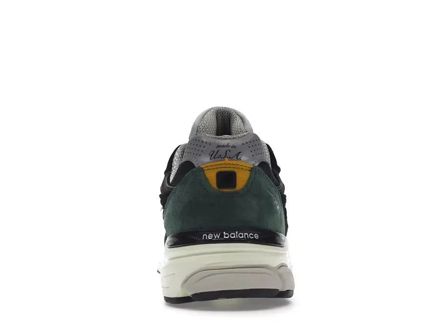 Фото № 4 с приближением к товару «‎New Balance 990v3»