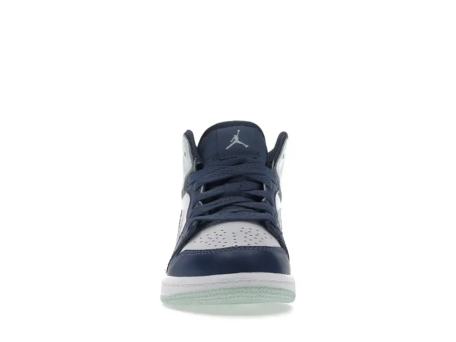 Фото № 2 с приближением к товару «‎Jordan 1 Mid»