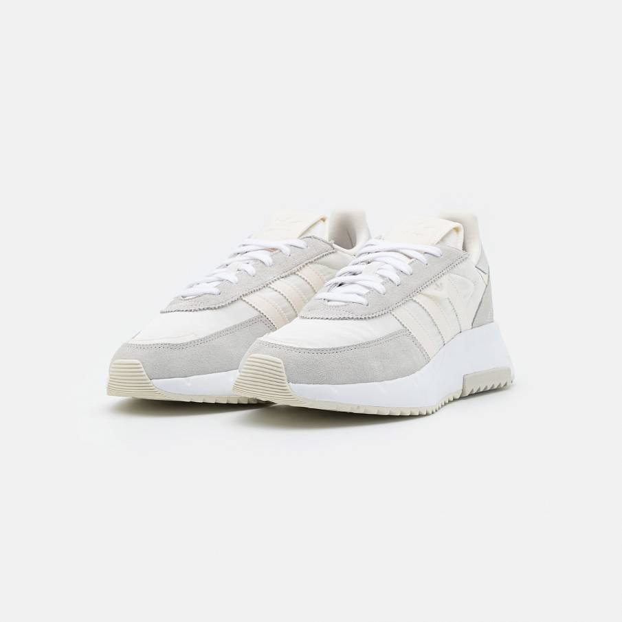 Фото № 2 с приближением к товару «‎Adidas Retropy F2 »
