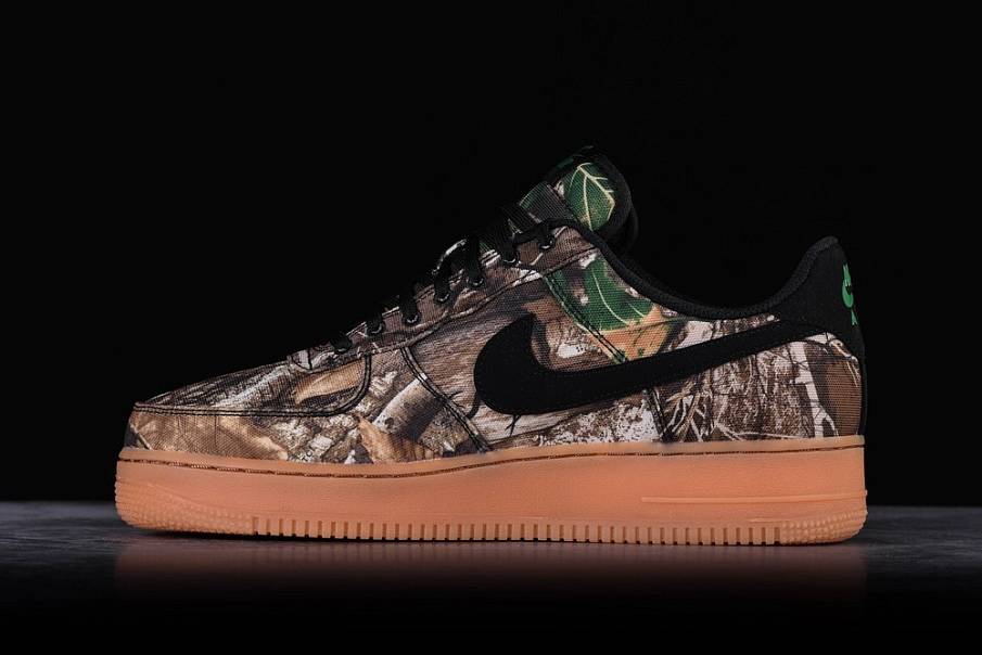 Фото № 1 с приближением к товару «‎Nike Air Force 1 '07 Lv8 3 Realtree»