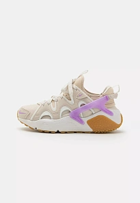 Фото № 1 с приближением к товару «‎AIR HUARACHE»