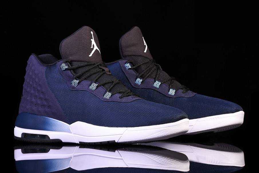 Фото № 2 с приближением к товару «‎Nike Air Jordan Academy Obsidian »