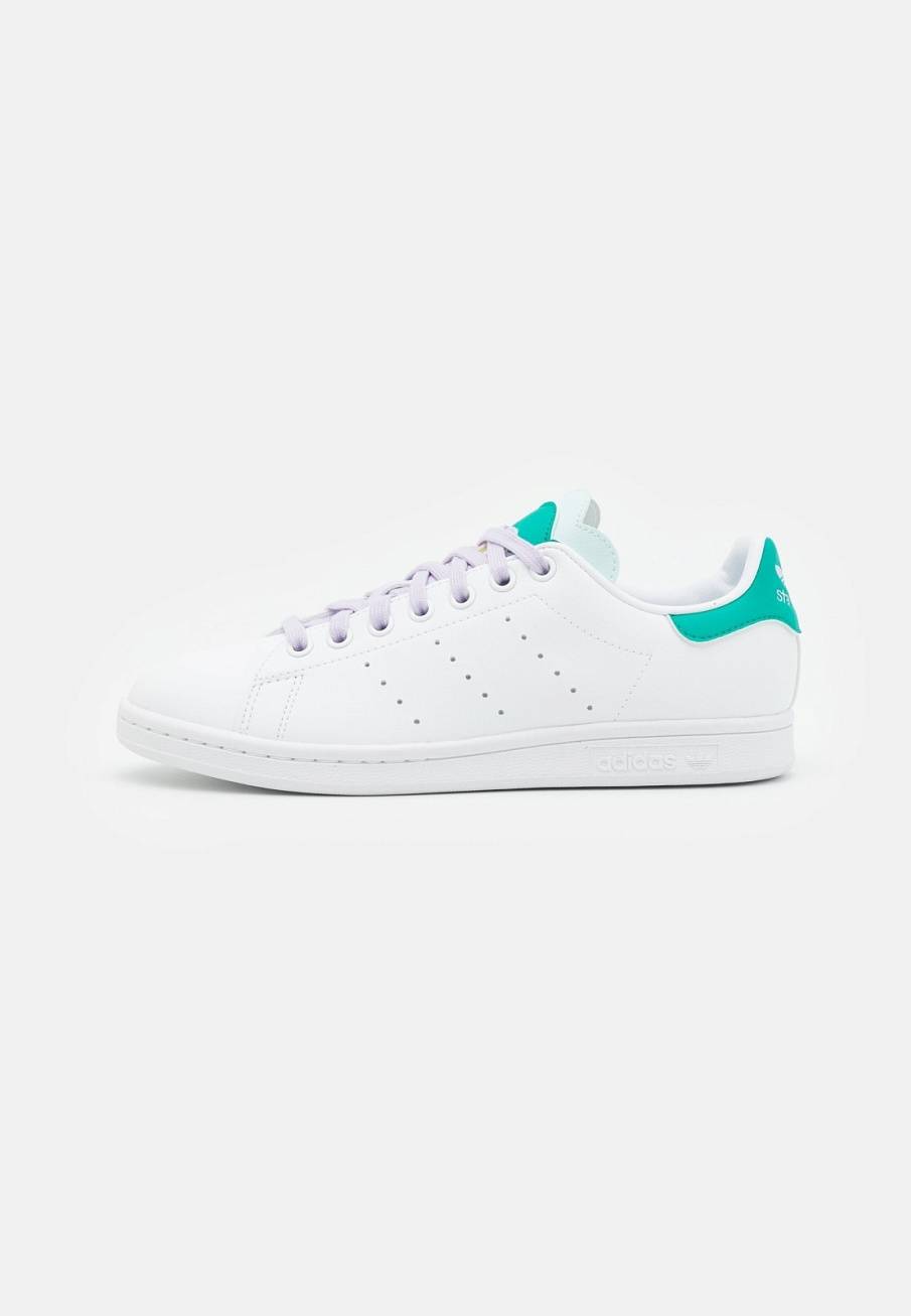 Фото № 1 с приближением к товару «‎Adidas Stan Smith »