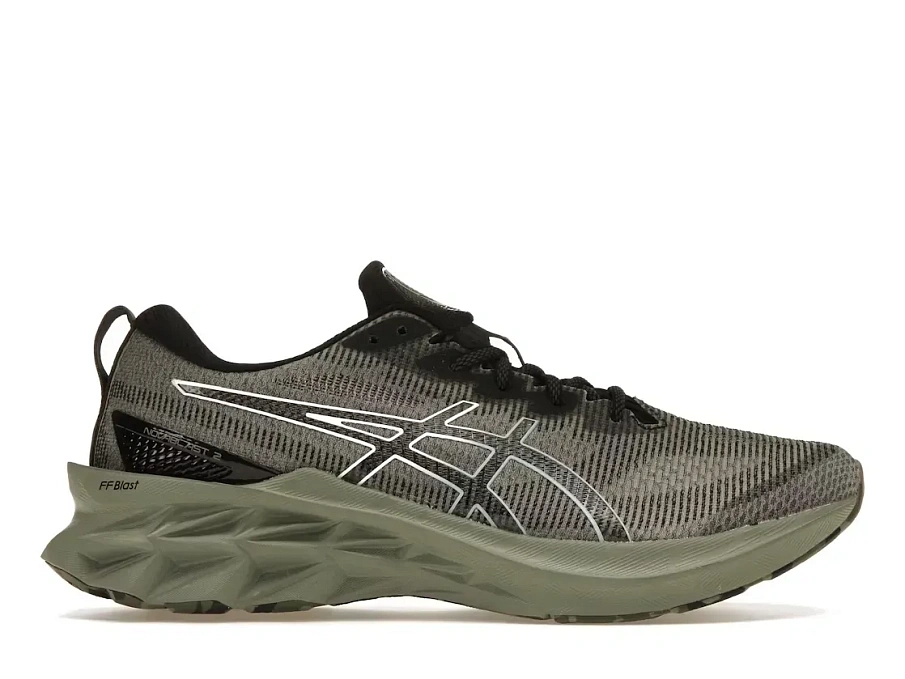 Фото № 1 с приближением к товару «‎ASICS Novablast 2»