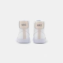 Фото № 3 с приближением к товару «‎Nike Blazer 77 »