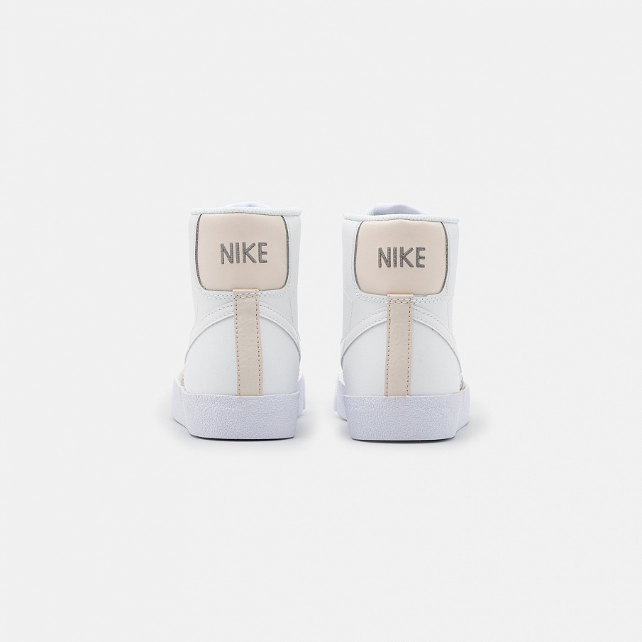 Фото № 3 с приближением к товару «‎Nike Blazer 77 »