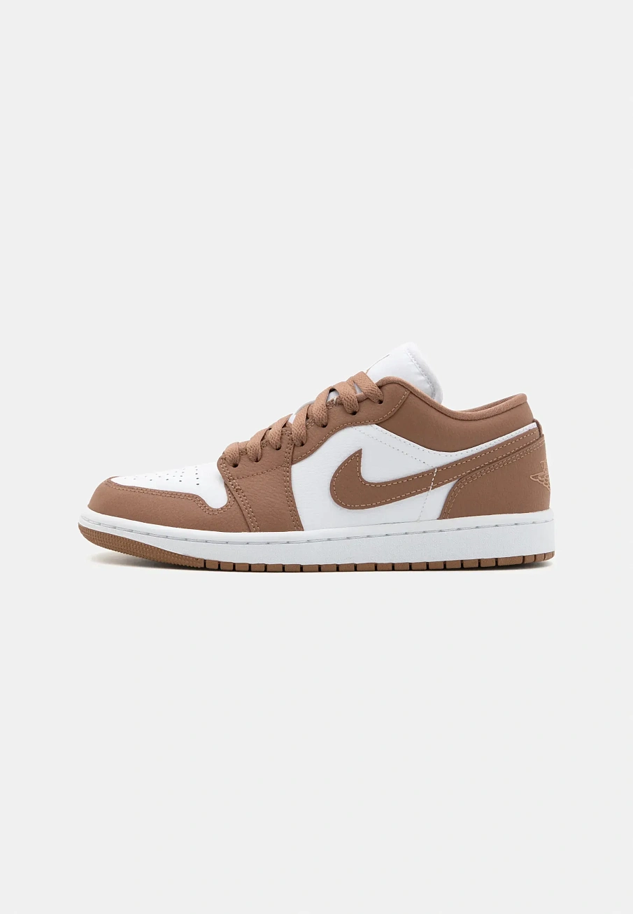 Фото № 2 с приближением к товару «‎AIR JORDAN 1 LOW»