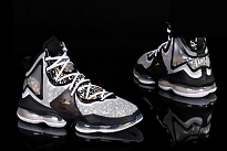 Фото № 3 с приближением к товару «‎Nike Lebron 19 Royalty»