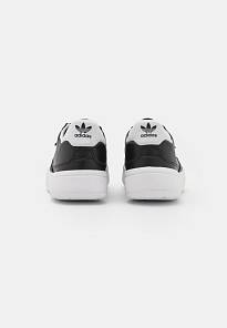 Фото № 4 с приближением к товару «‎Adidas Her Court »