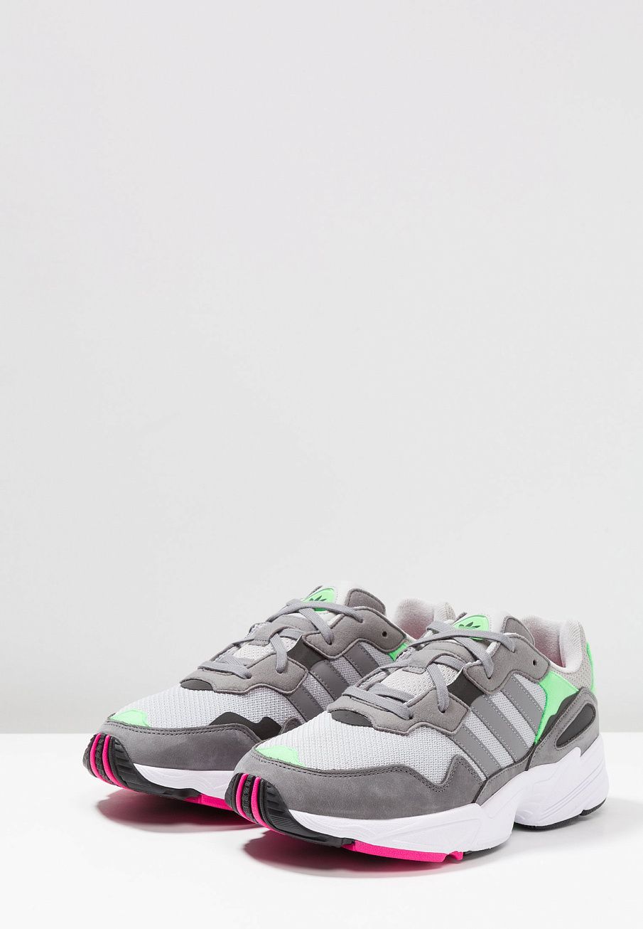 Фото № 3 с приближением к товару «‎Adidas Yung-96 »