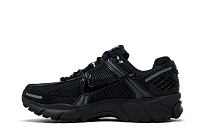 Фото № 4 с приближением к товару «‎Nike Women's Air Zoom Vomero 5 Black Metallic Silver Anthracite»