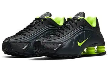 Nike Shox R4 GS 'Black Volt' - 3