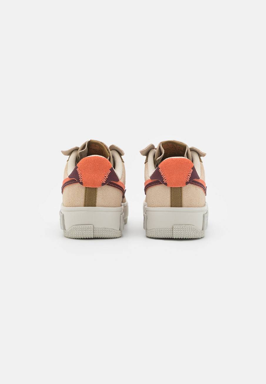 Фото № 4 с приближением к товару «‎Nike Air Force 1 Fontanka »