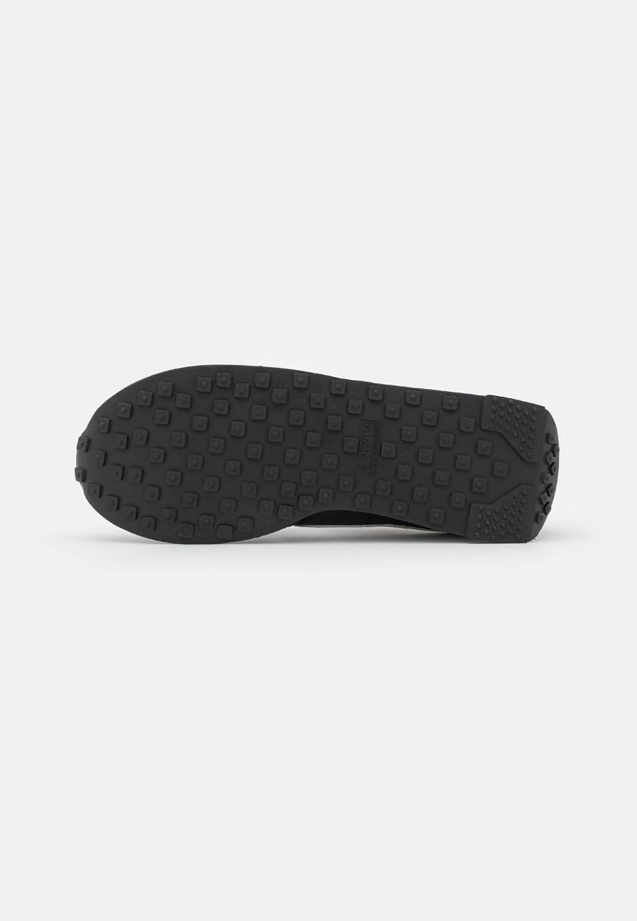 Фото № 4 с приближением к товару «‎Nike Waffle Trainer 2 »