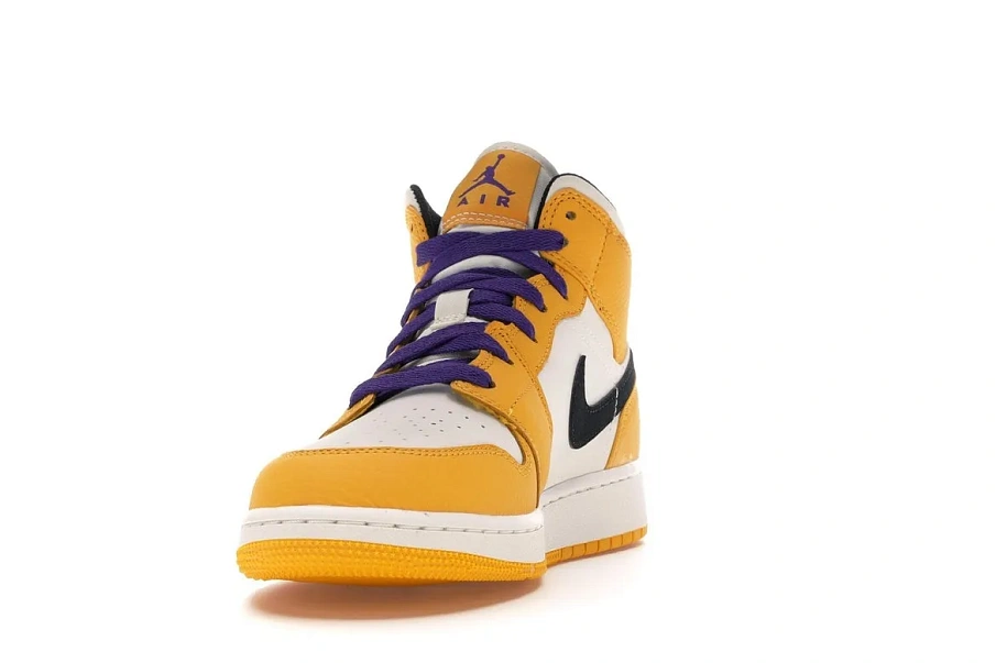Фото № 2 с приближением к товару «‎Jordan 1 Mid SE Lakers »