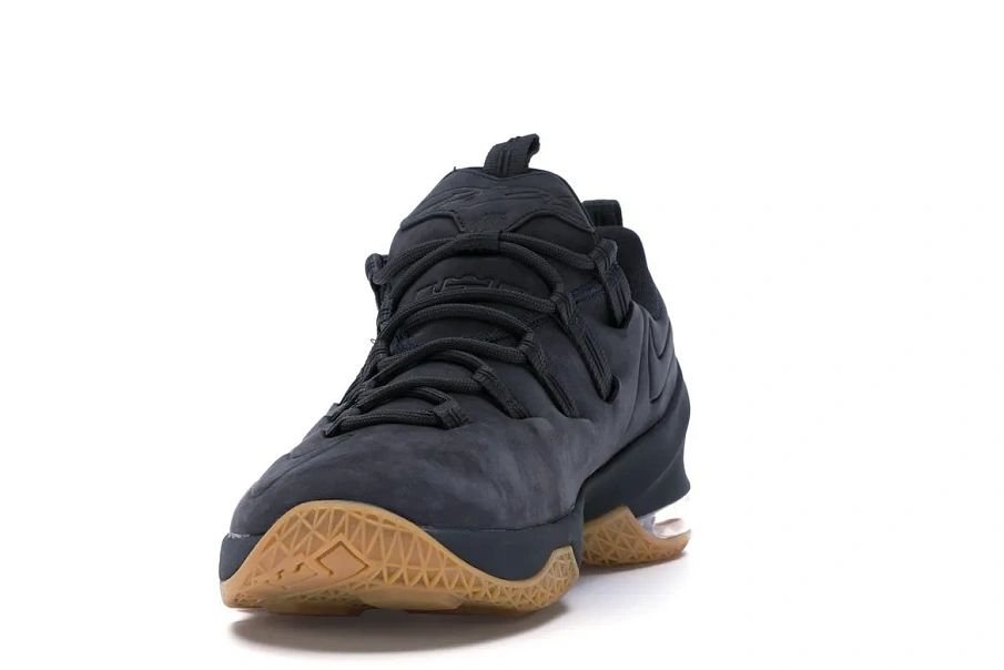 Фото № 6 с приближением к товару «‎Nike LeBron 13 Low Anthracite Gum»