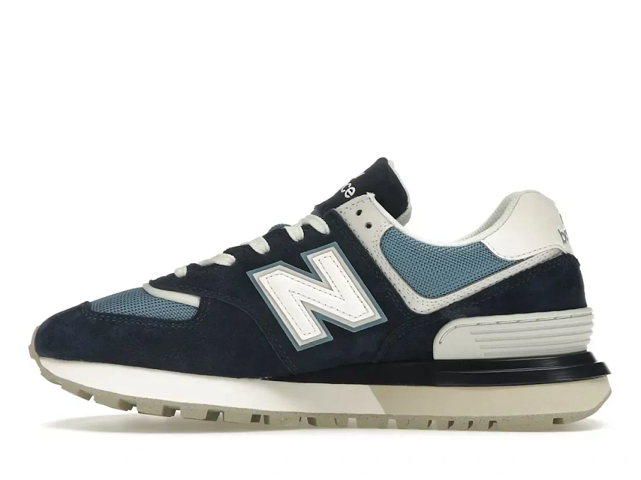 Фото № 3 с приближением к товару «‎New Balance 574 Legacy»