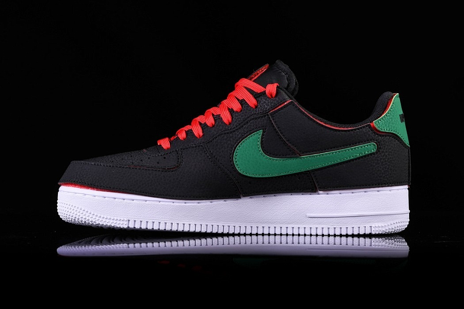 Фото № 4 с приближением к товару «‎Nike Air Force 1 1/1 Custom »