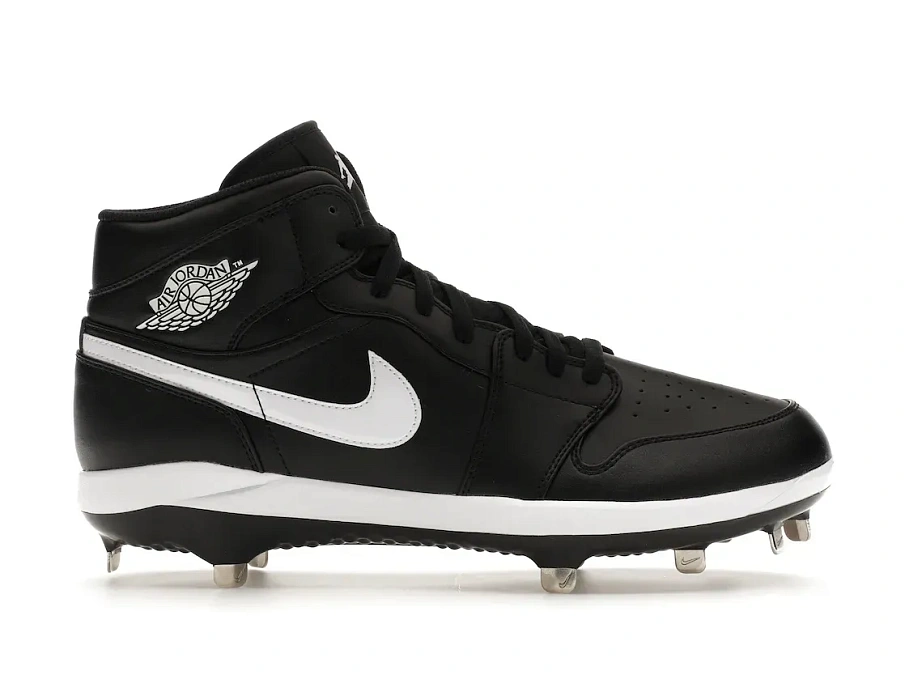 Фото № 1 с приближением к товару «‎Jordan 1 Retro Metal Black White»