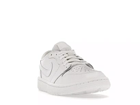 Фото № 2 с приближением к товару «‎Jordan 1 Retro Low Golf Triple White»