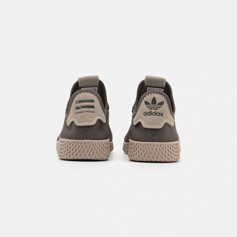 Фото № 3 с приближением к товару «‎Adidas PW HU »