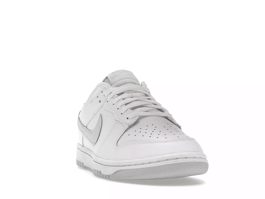 Фото № 5 с приближением к товару «‎Nike Dunk Low Retro White Pure Platinum»