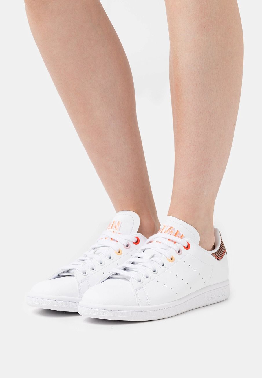 Фото № 2 с приближением к товару «‎Adidas Stan Smith »