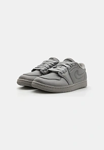 Фото № 2 с приближением к товару «‎AIR JORDAN 1»